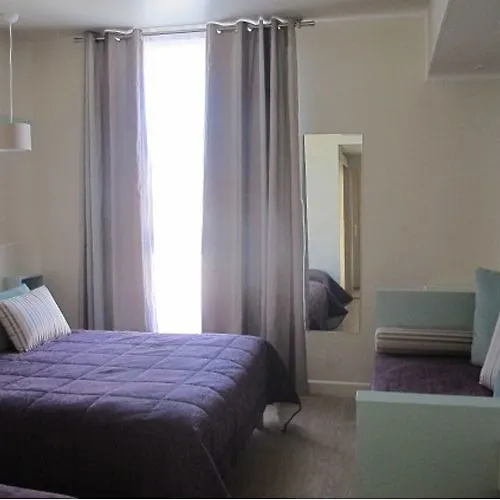 Hotel Le Havre Bleu Beaulieu-sur-Mer 2*,  Francia
