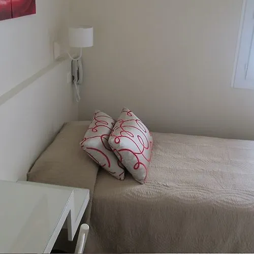 Hotel Le Havre Bleu Beaulieu-sur-Mer 2*,